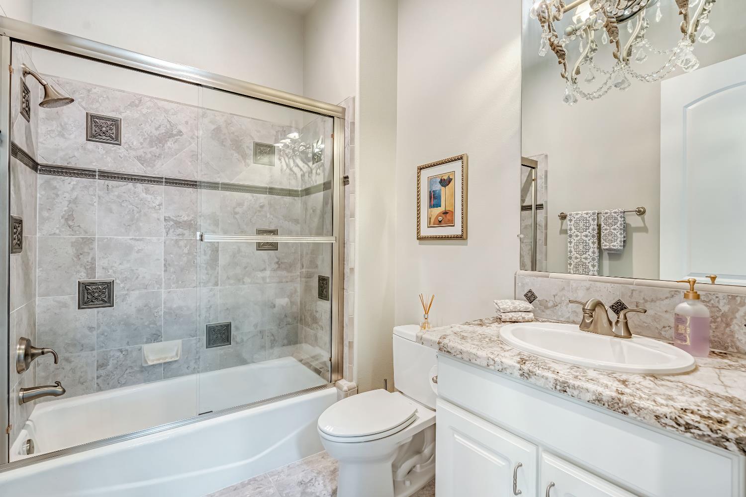 21844 Fairway Oaks Ln, Friant, CA 93626