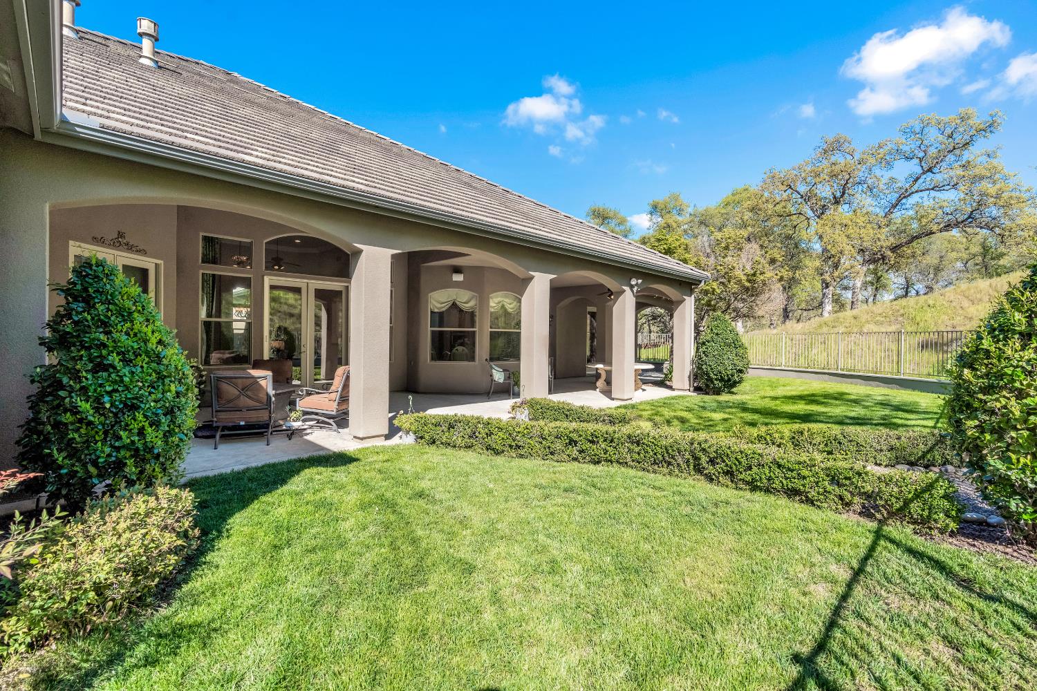 21844 Fairway Oaks Ln, Friant, CA 93626