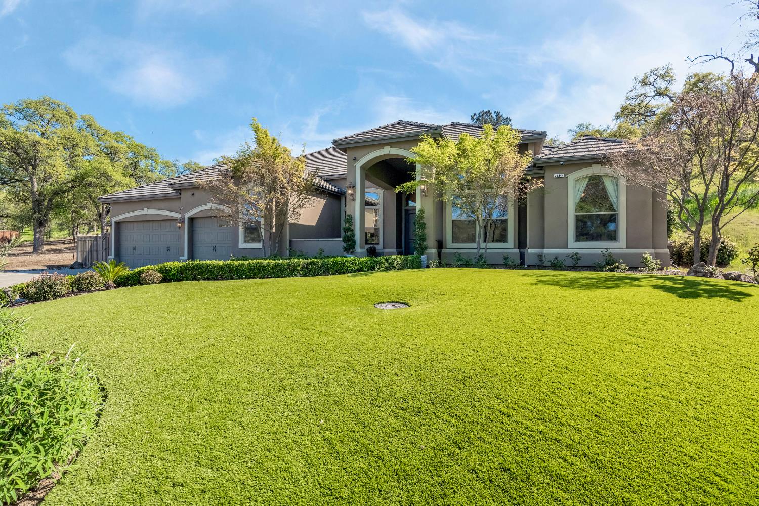 21844 Fairway Oaks Ln, Friant, CA 93626