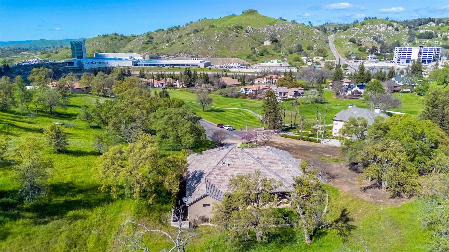 21844 Fairway Oaks Ln, Friant, CA 93626