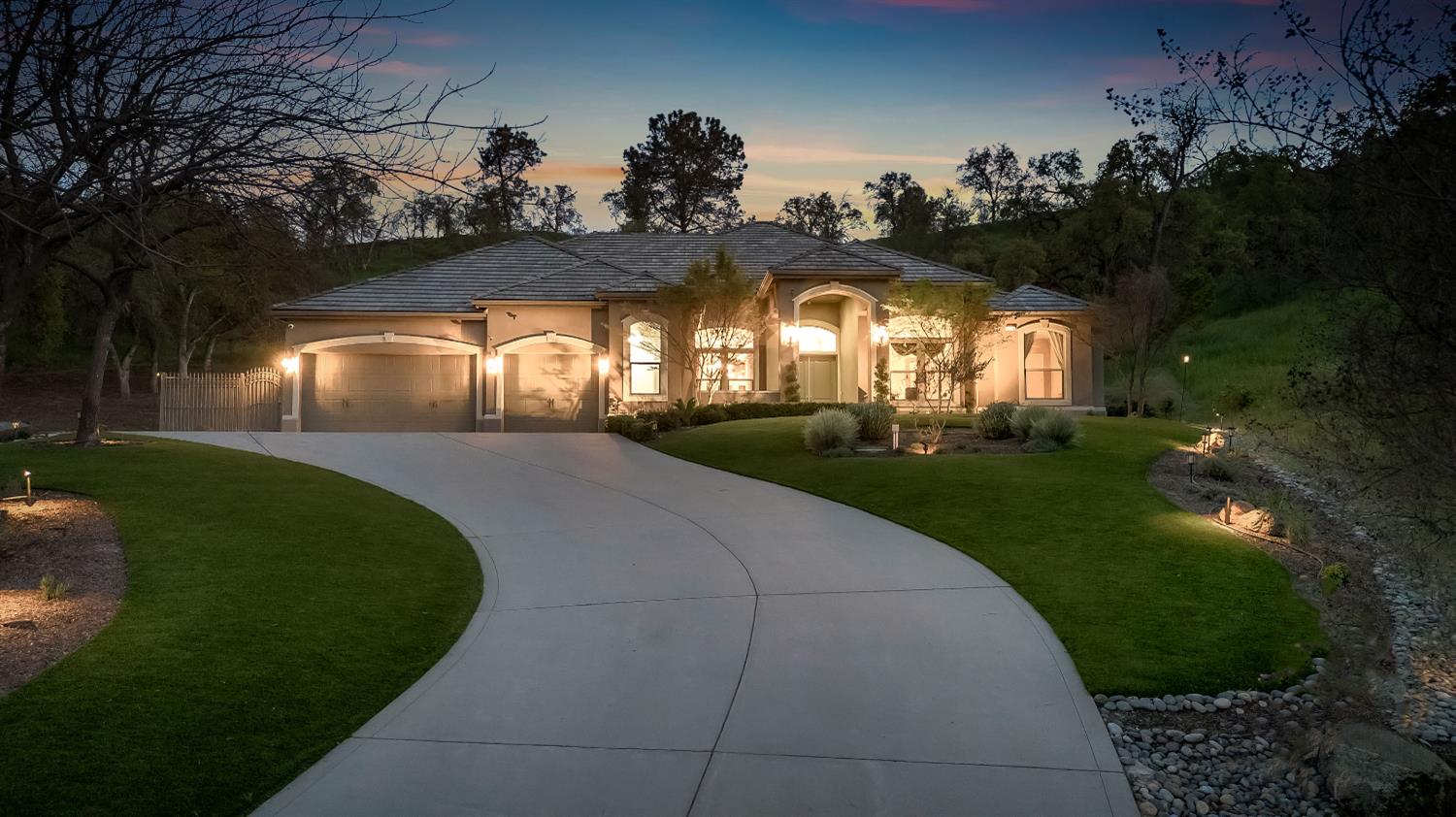 21844 Fairway Oaks Ln, Friant, CA 93626