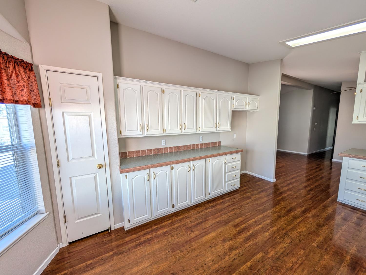 1001 Sylmar Ave #131, Clovis, CA 93612