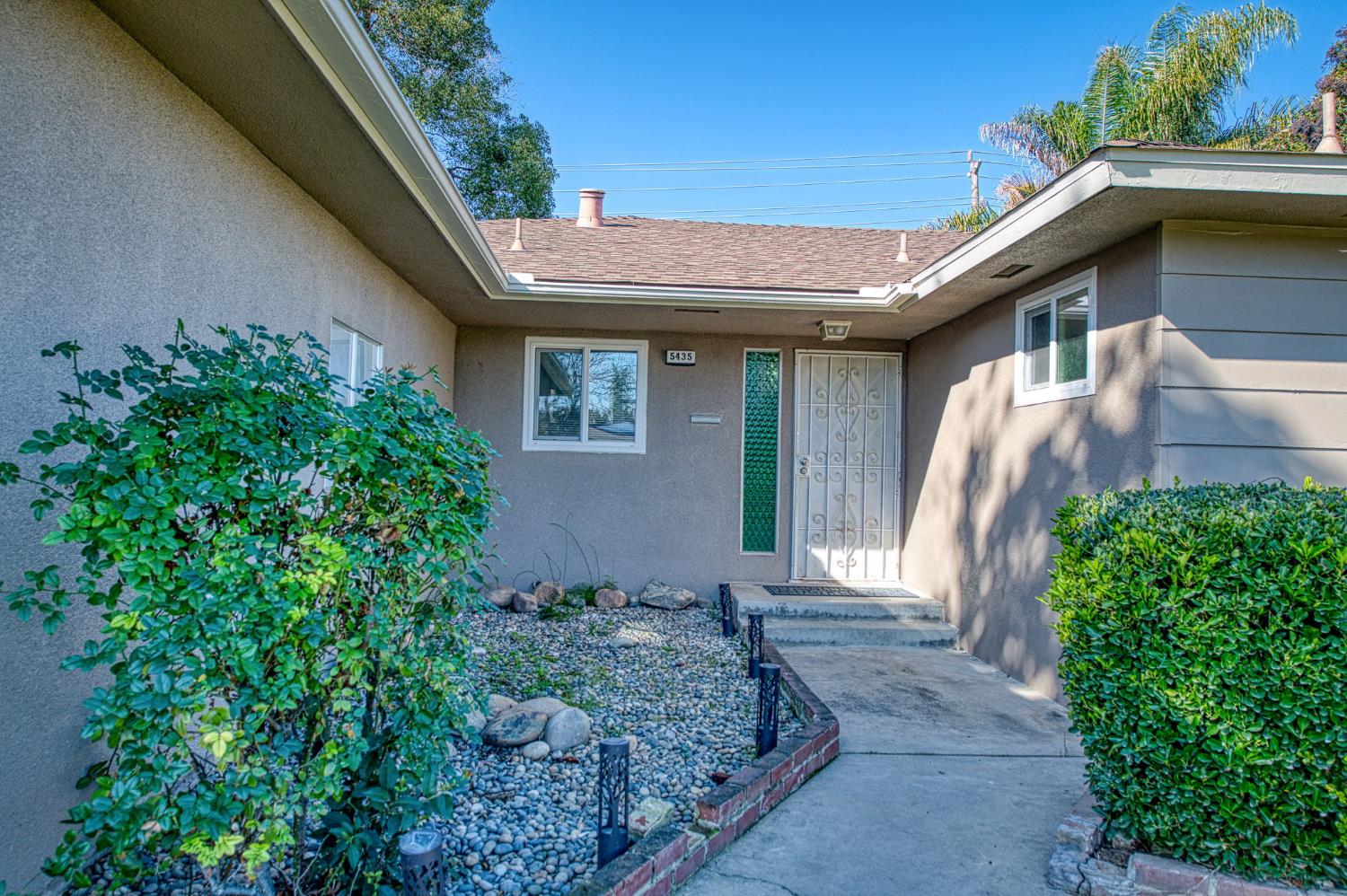 5435 N Bond St, Fresno, CA 93710