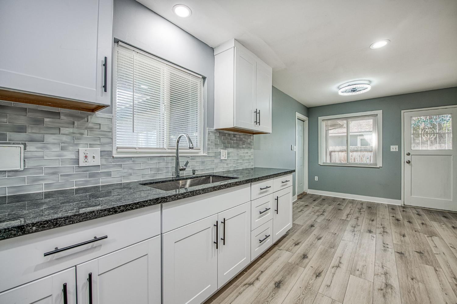 5435 N Bond St, Fresno, CA 93710