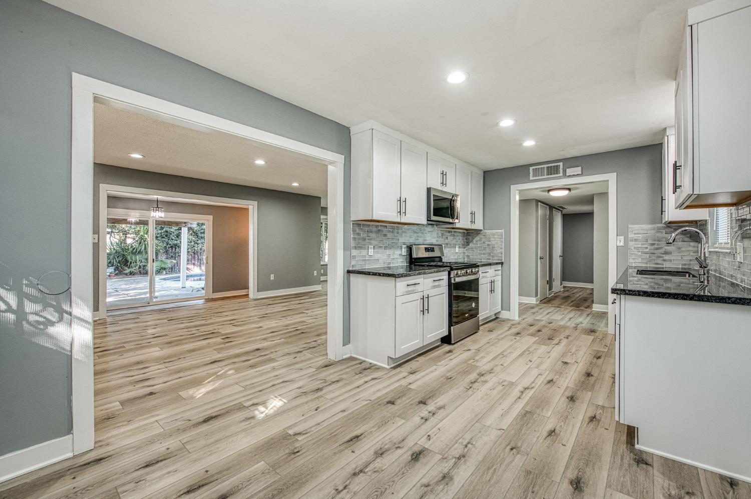 5435 N Bond St, Fresno, CA 93710