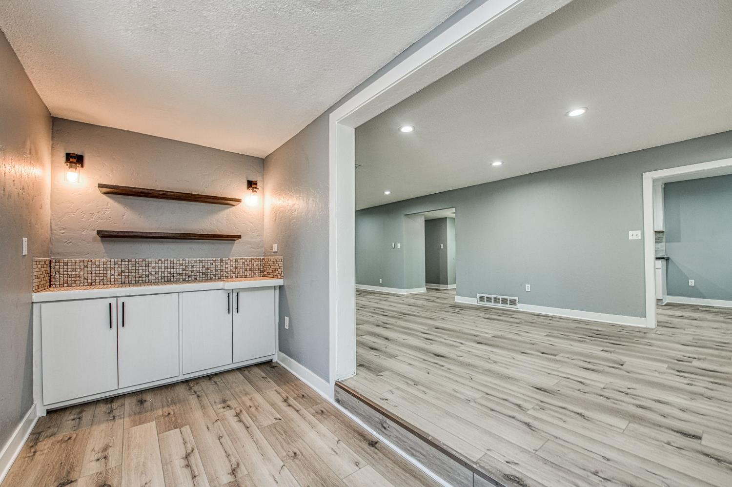 5435 N Bond St, Fresno, CA 93710