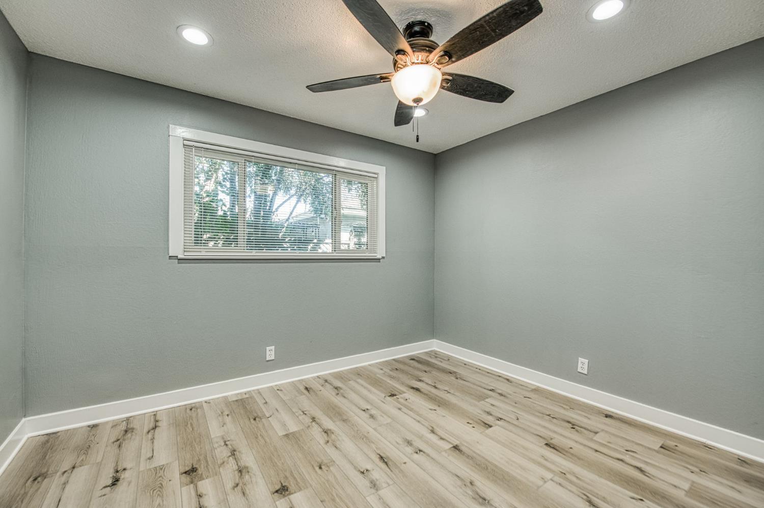 5435 N Bond St, Fresno, CA 93710