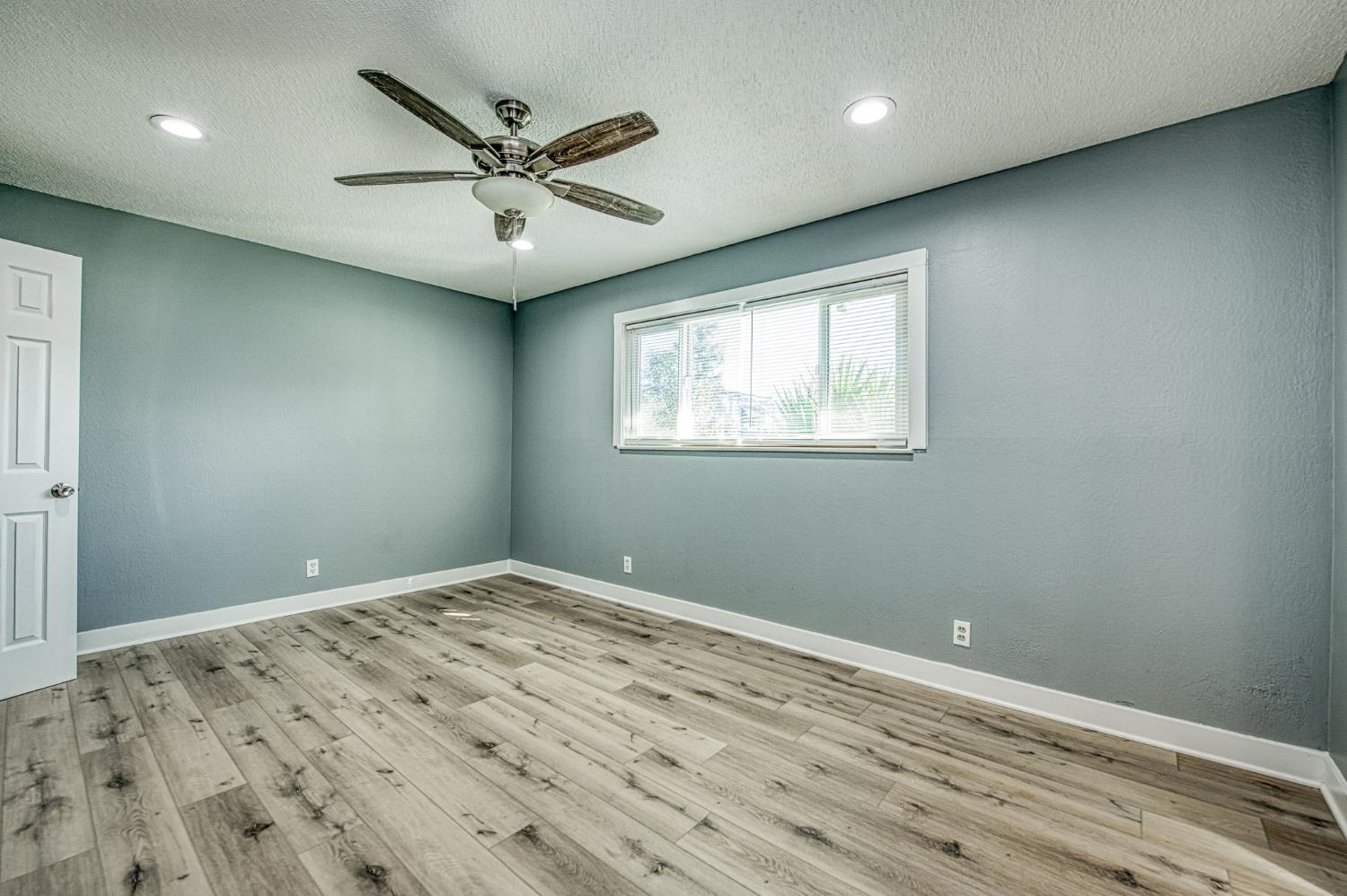 5435 N Bond St, Fresno, CA 93710