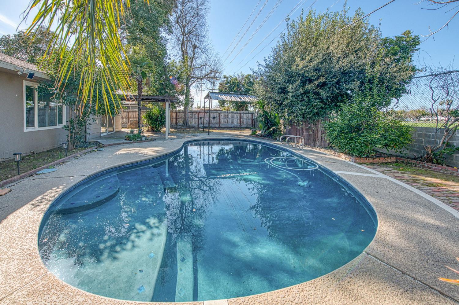 5435 N Bond St, Fresno, CA 93710