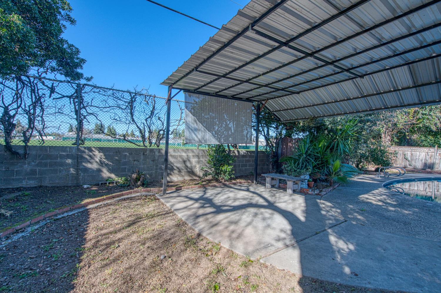 5435 N Bond St, Fresno, CA 93710