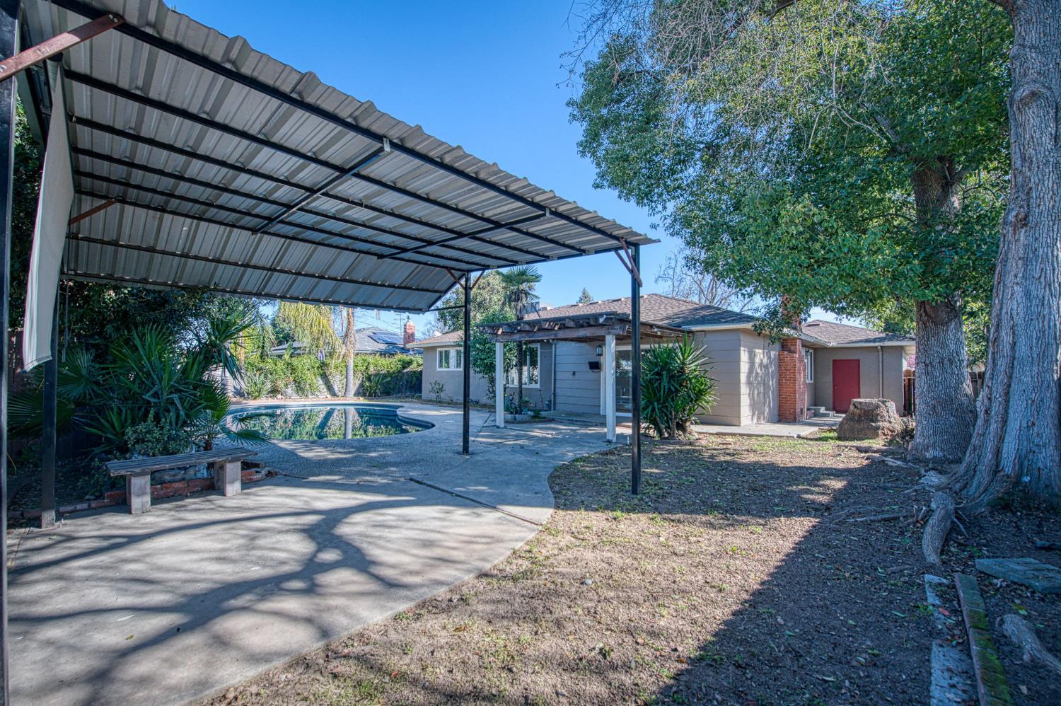 5435 N Bond St, Fresno, CA 93710