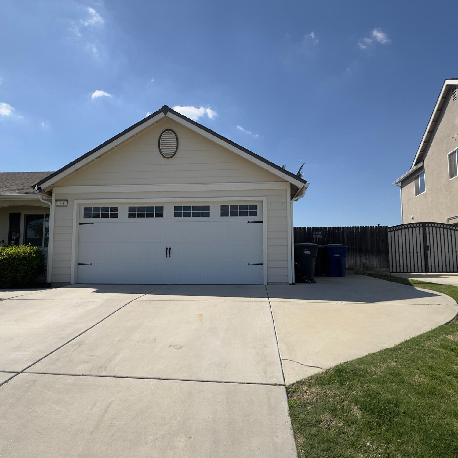 53 Dalton Ave, Sanger, CA 93657