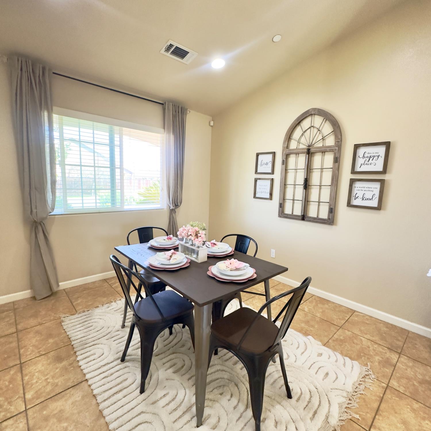 53 Dalton Ave, Sanger, CA 93657