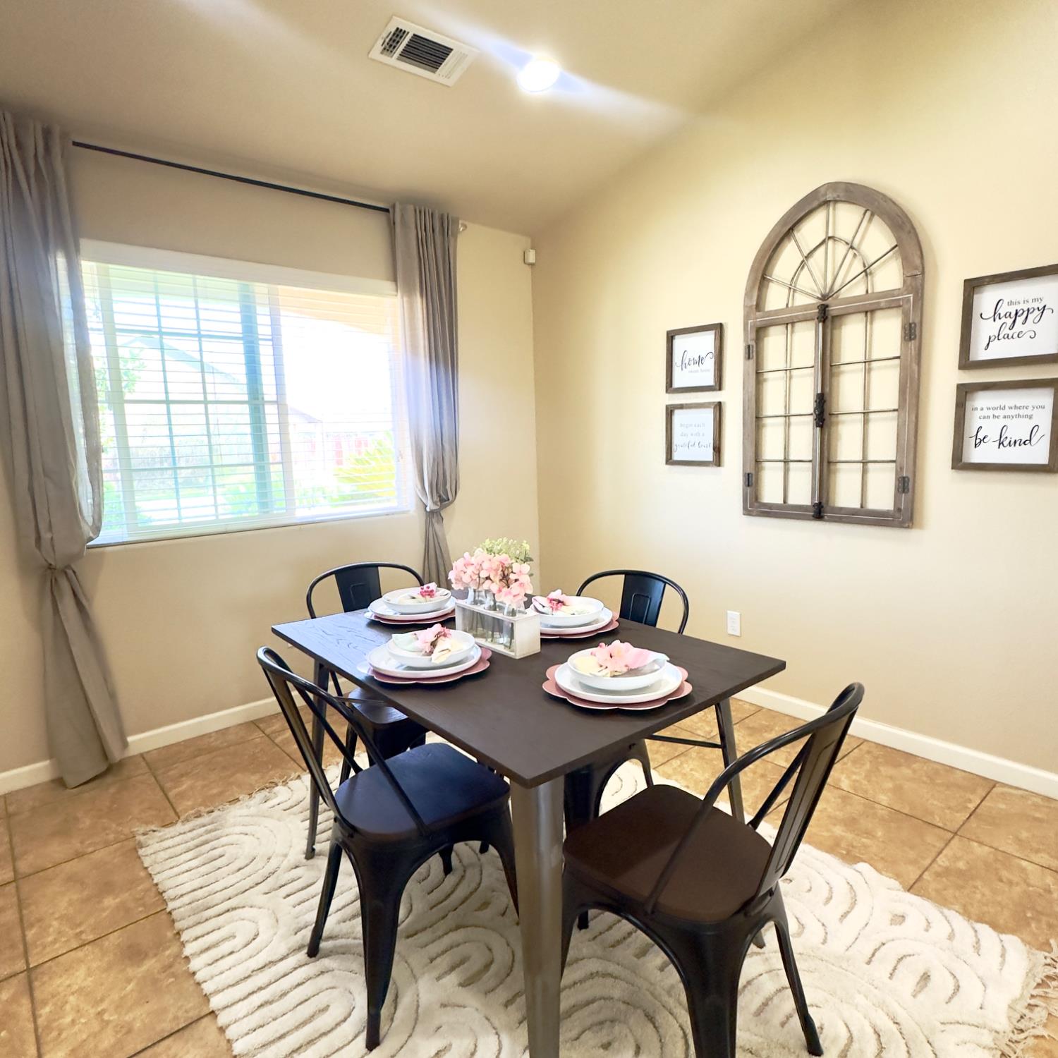 53 Dalton Ave, Sanger, CA 93657