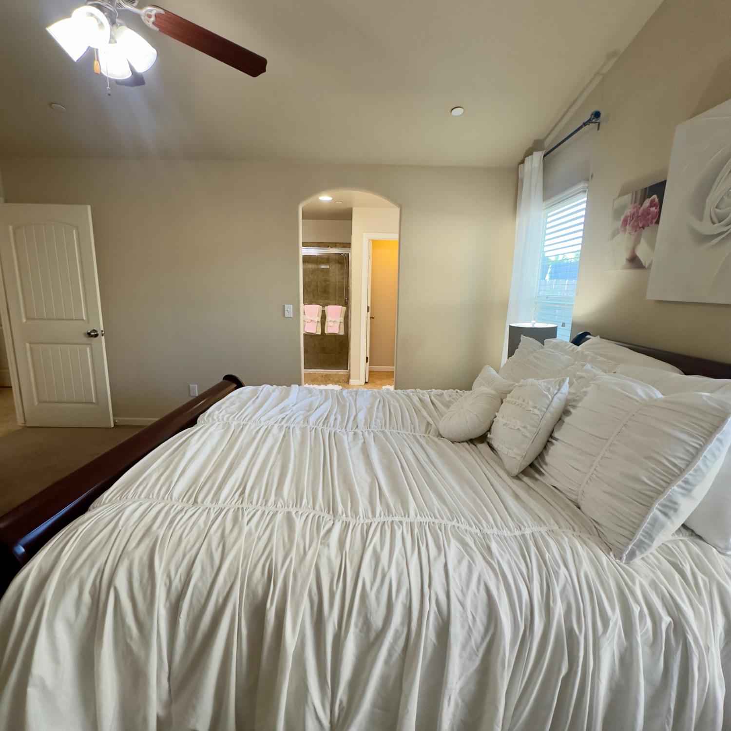 53 Dalton Ave, Sanger, CA 93657