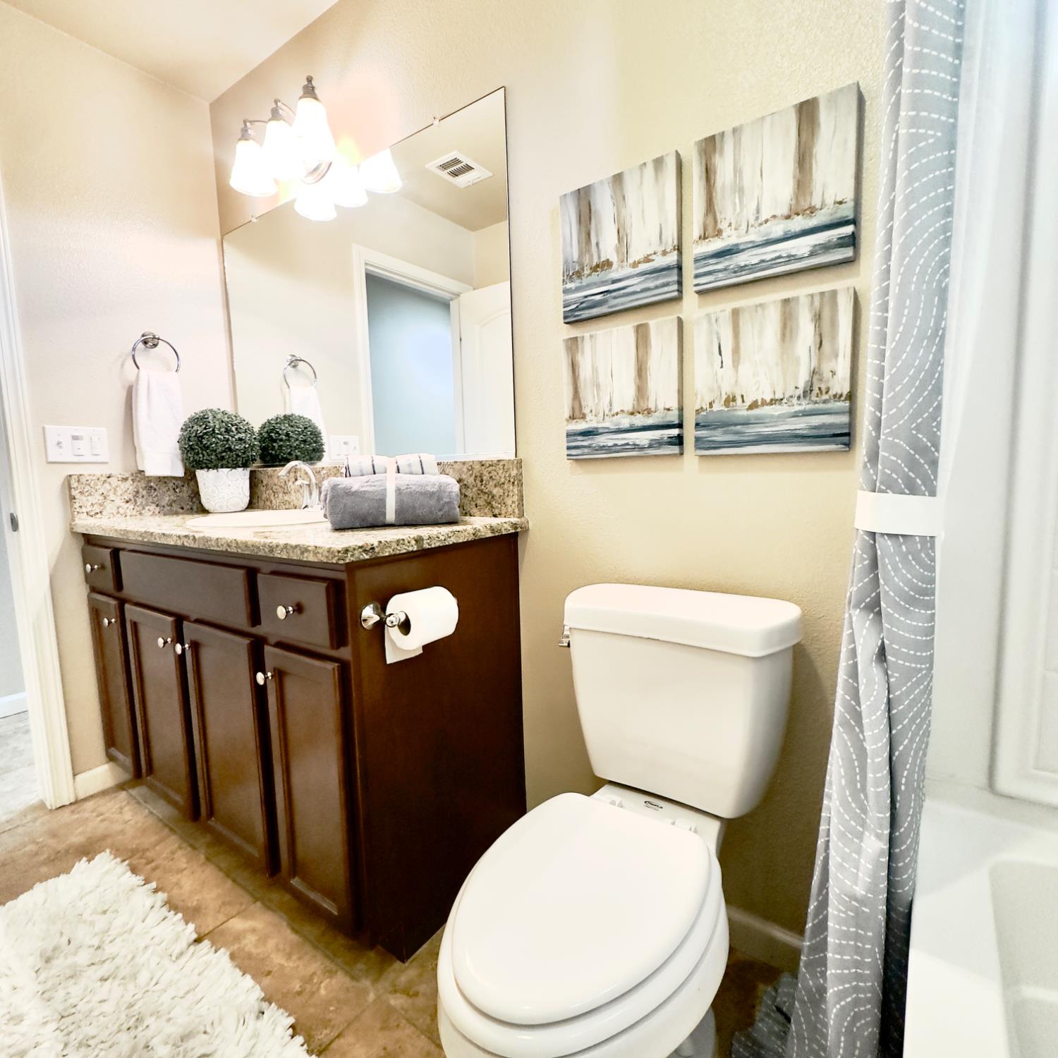 53 Dalton Ave, Sanger, CA 93657