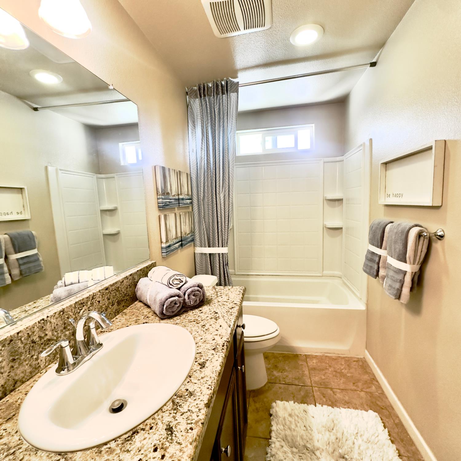 53 Dalton Ave, Sanger, CA 93657