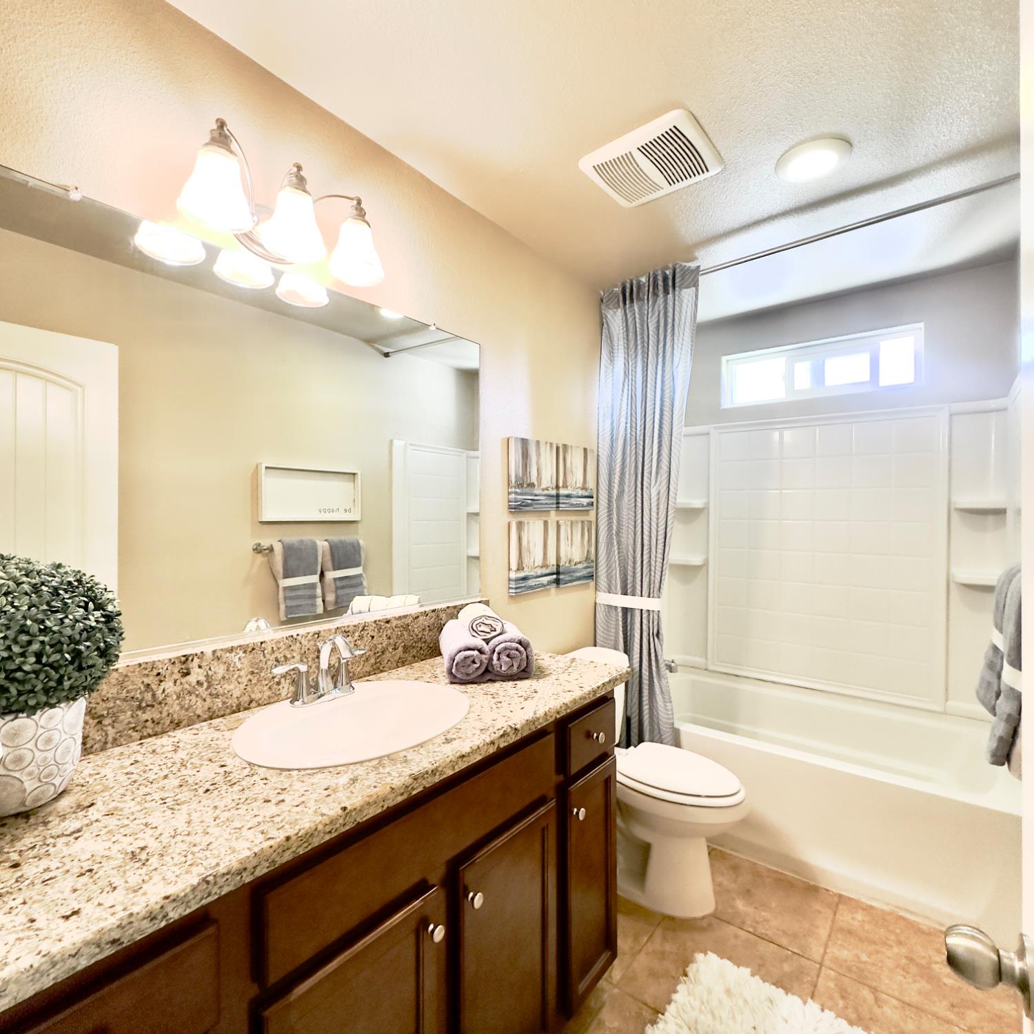 53 Dalton Ave, Sanger, CA 93657