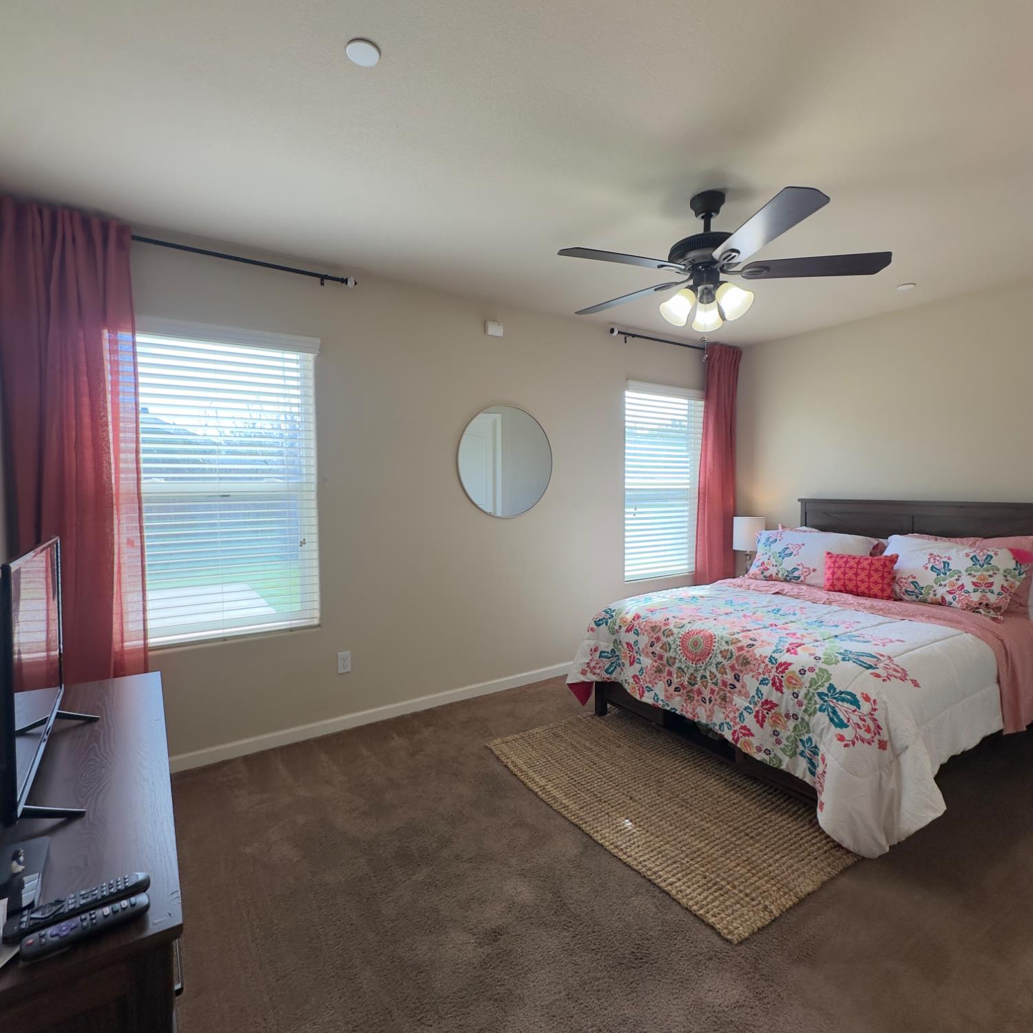 53 Dalton Ave, Sanger, CA 93657