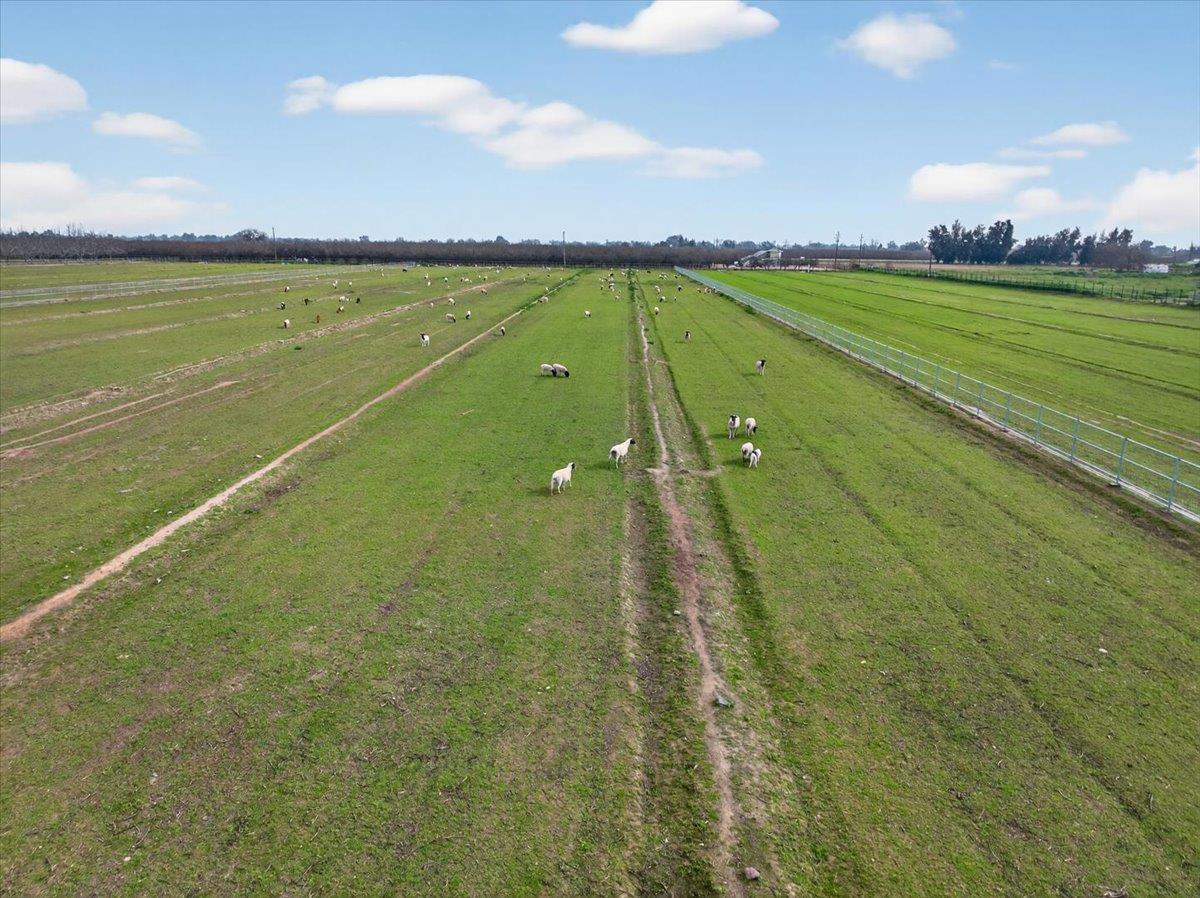 6873 20Th Ave, Lemoore, CA 93245