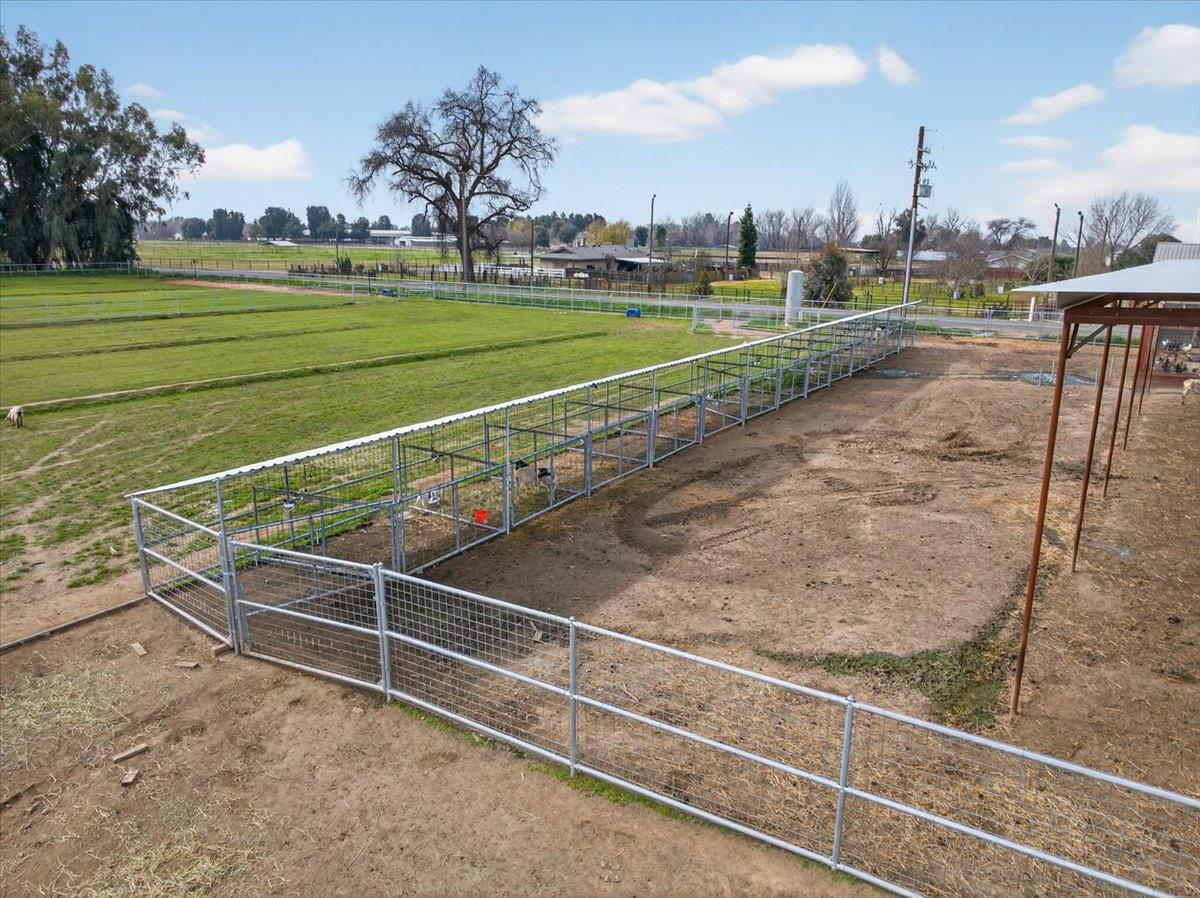 6873 20Th Ave, Lemoore, CA 93245