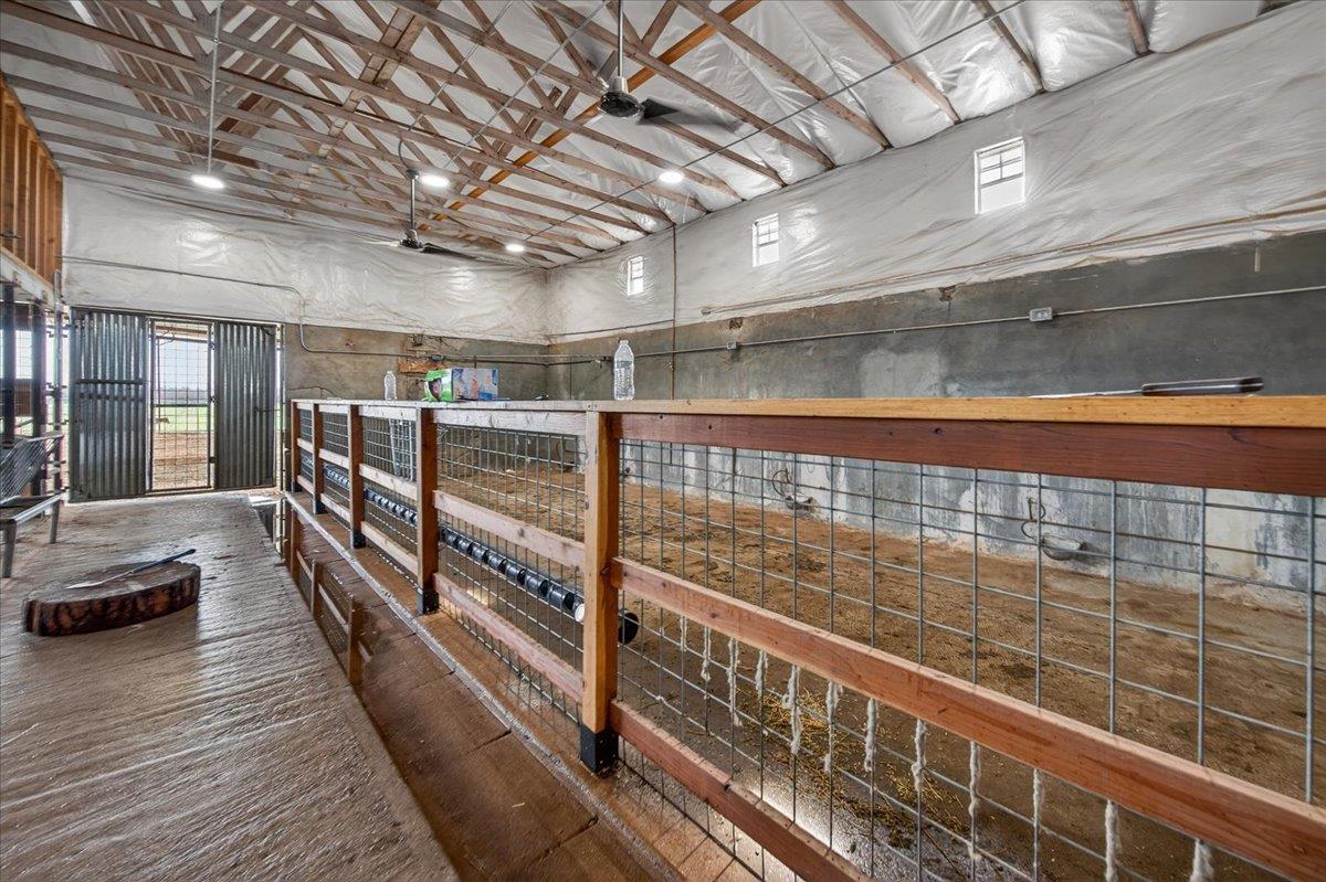 6873 20Th Ave, Lemoore, CA 93245