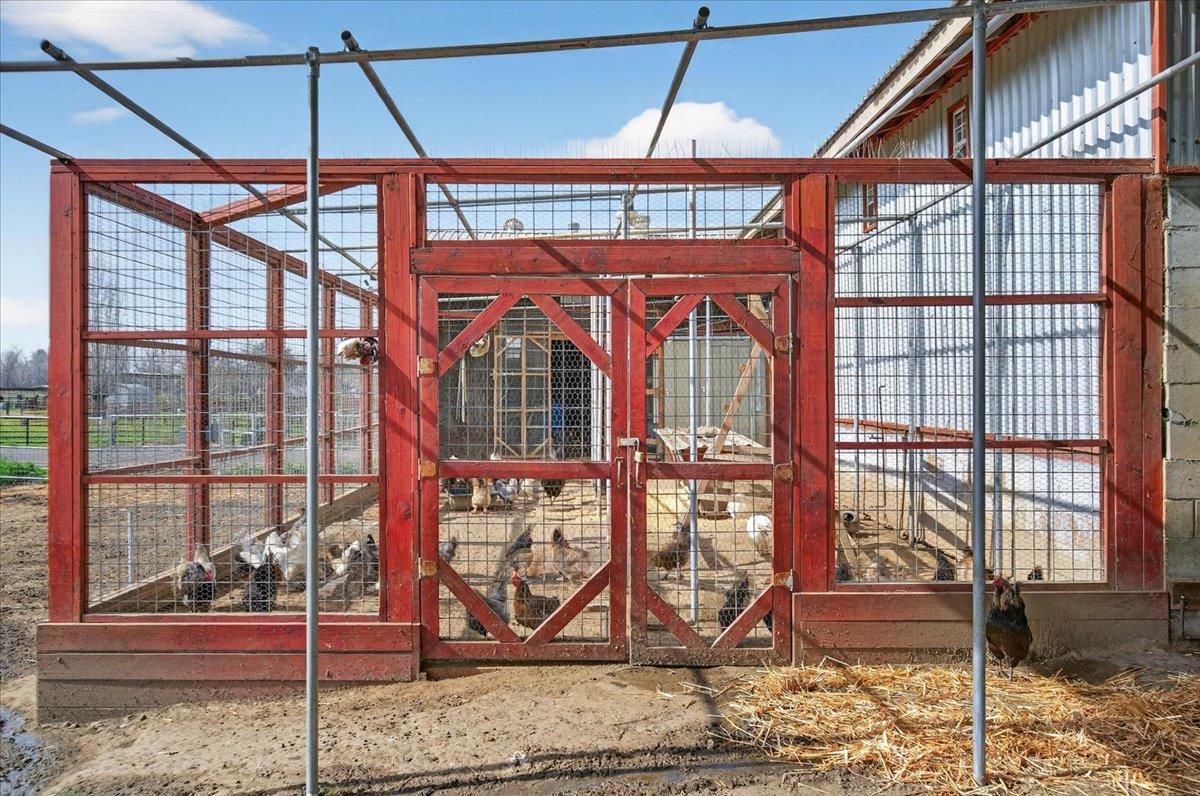 6873 20Th Ave, Lemoore, CA 93245