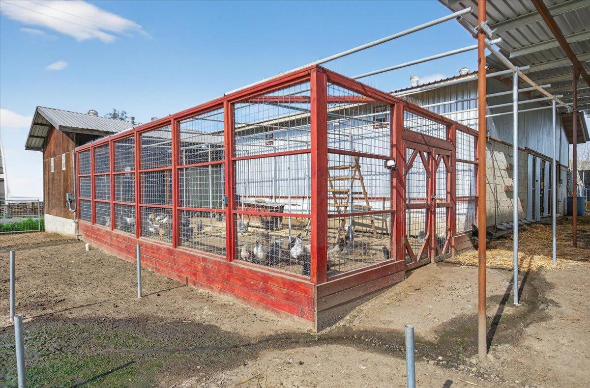 6873 20Th Ave, Lemoore, CA 93245