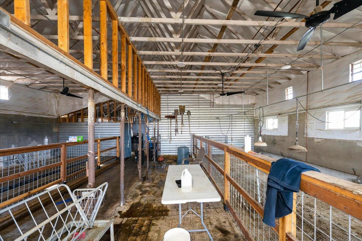 6873 20Th Ave, Lemoore, CA 93245