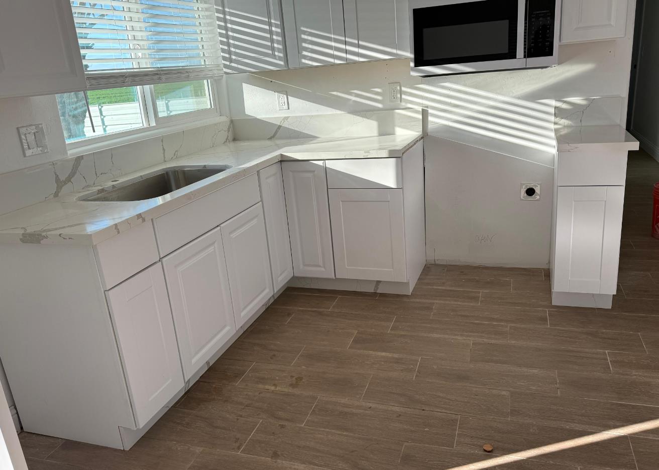 6873 20Th Ave, Lemoore, CA 93245