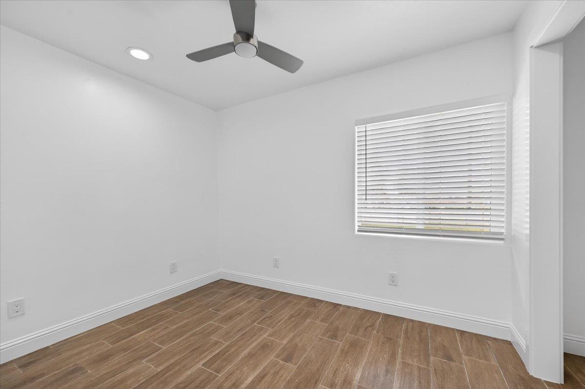 6873 20Th Ave, Lemoore, CA 93245