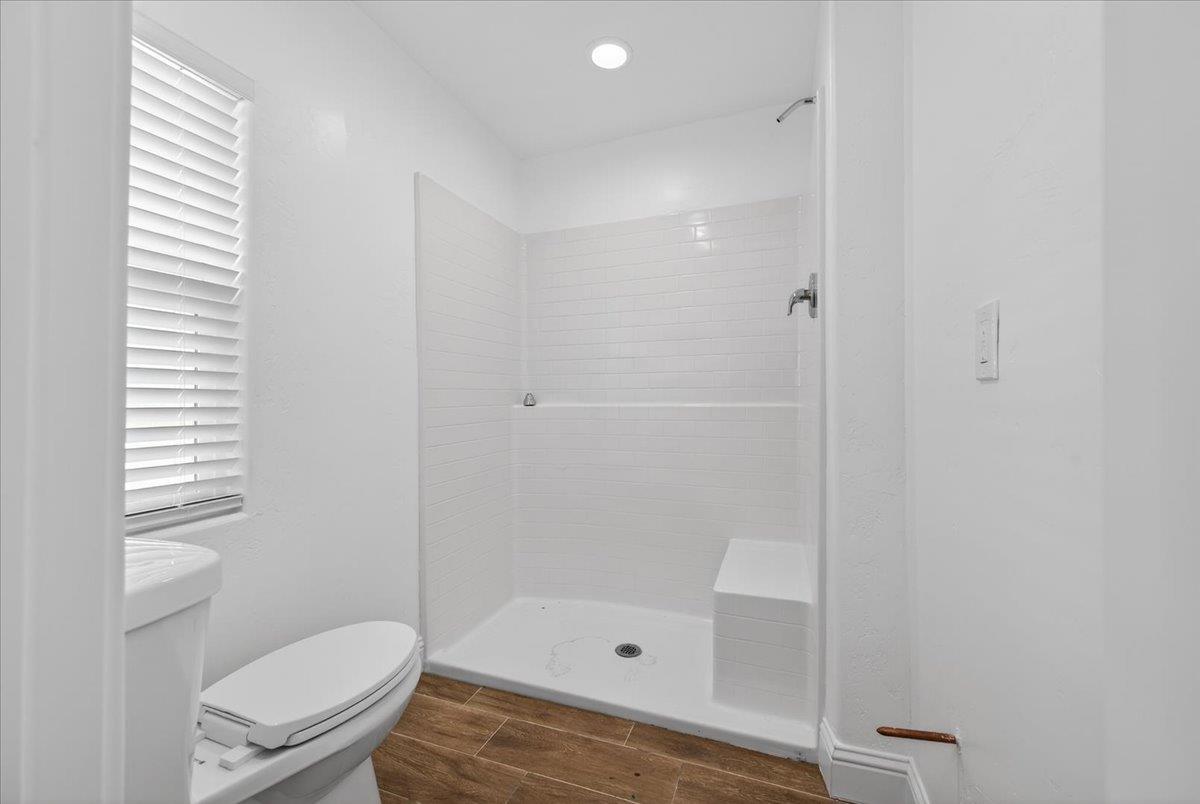 6873 20Th Ave, Lemoore, CA 93245