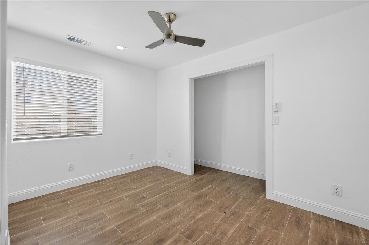 6873 20Th Ave, Lemoore, CA 93245