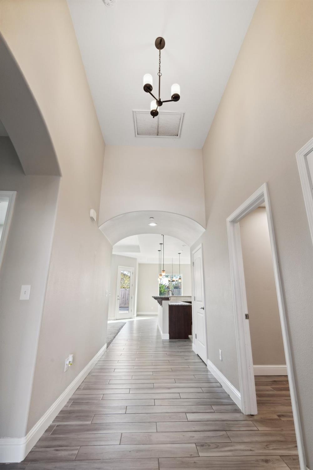 568 St Julien Dr, Madera, CA 93638