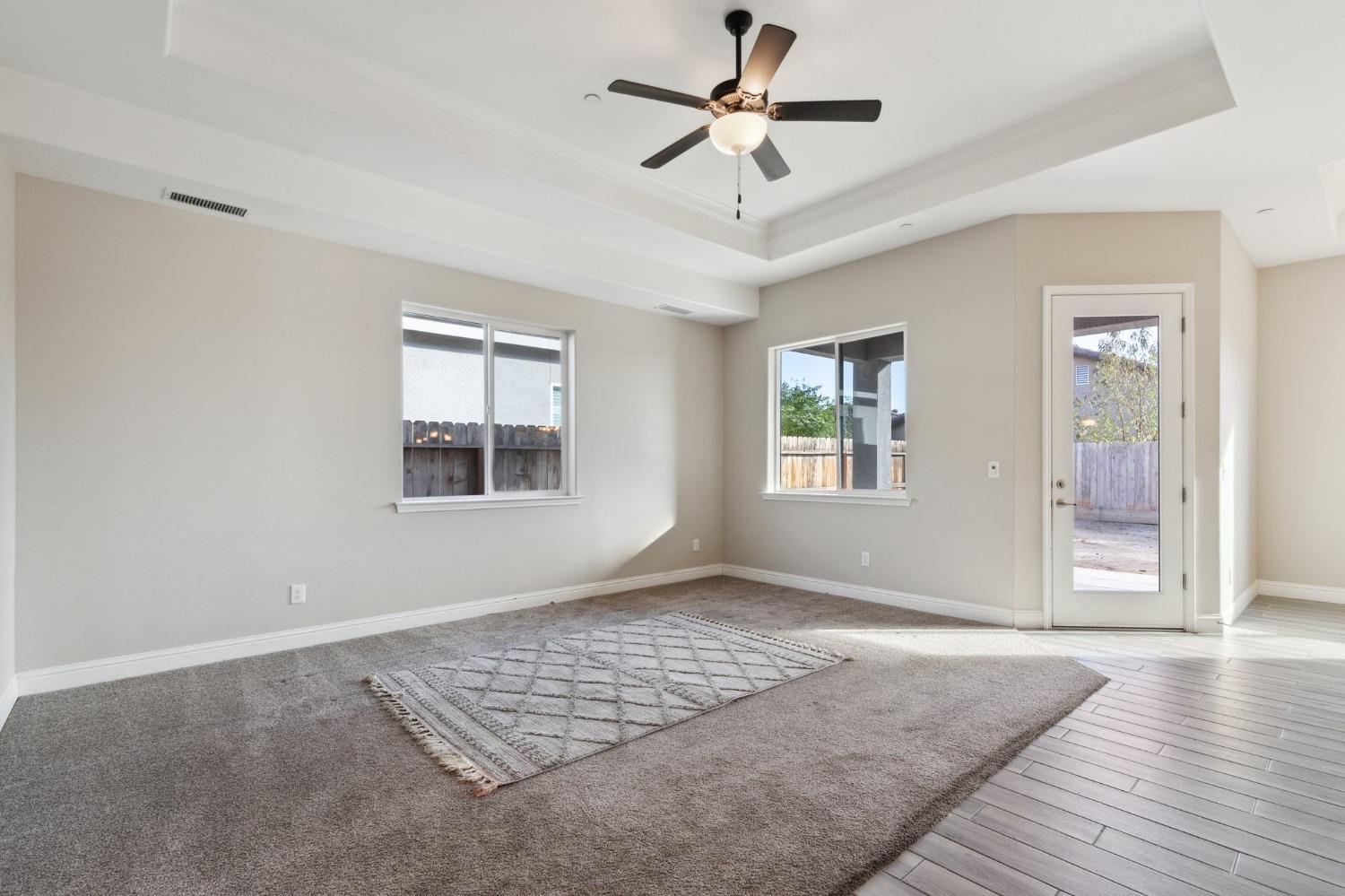 568 St Julien Dr, Madera, CA 93638