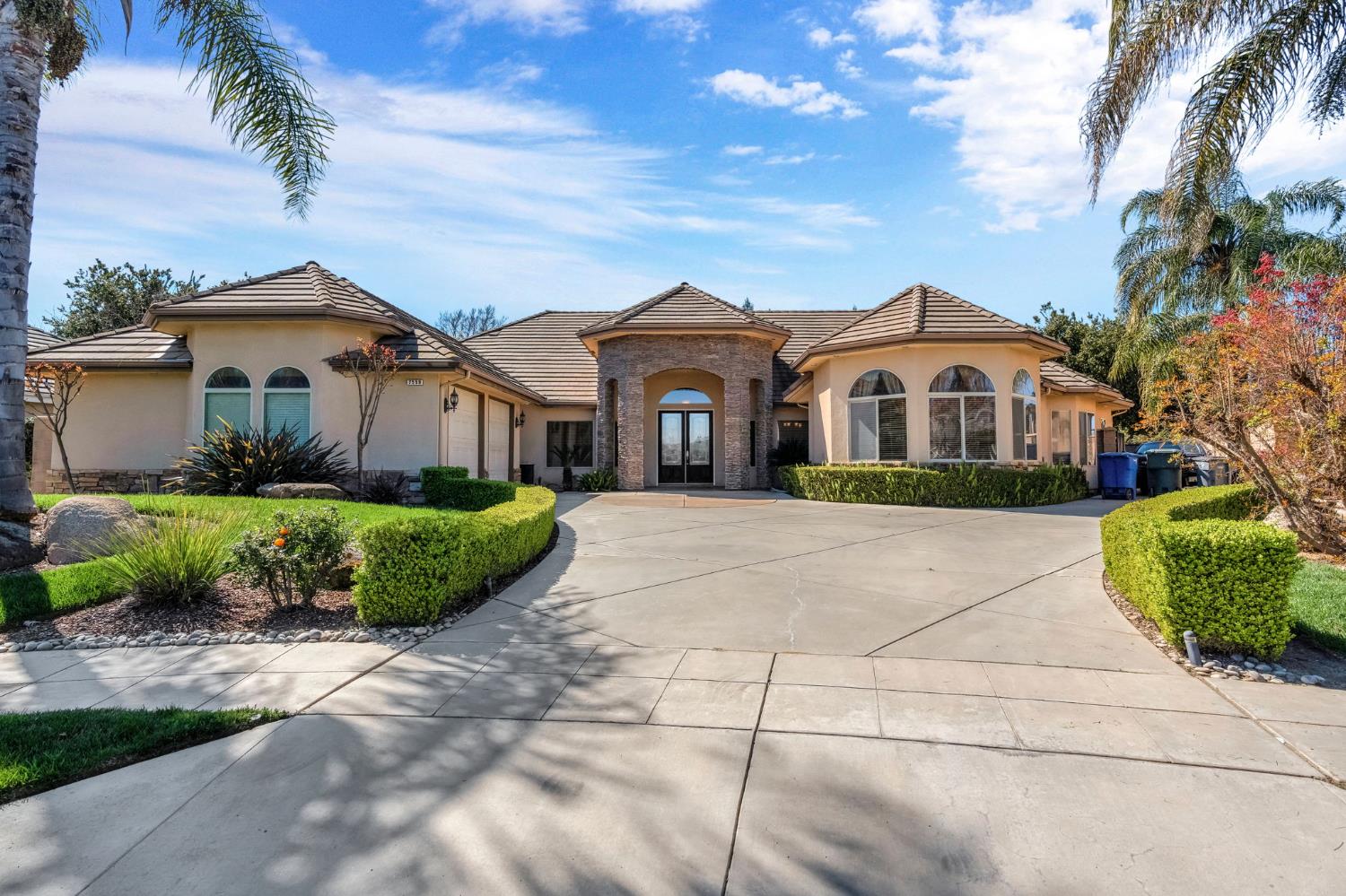 7559 N Antioch Ave, Fresno, CA 93722