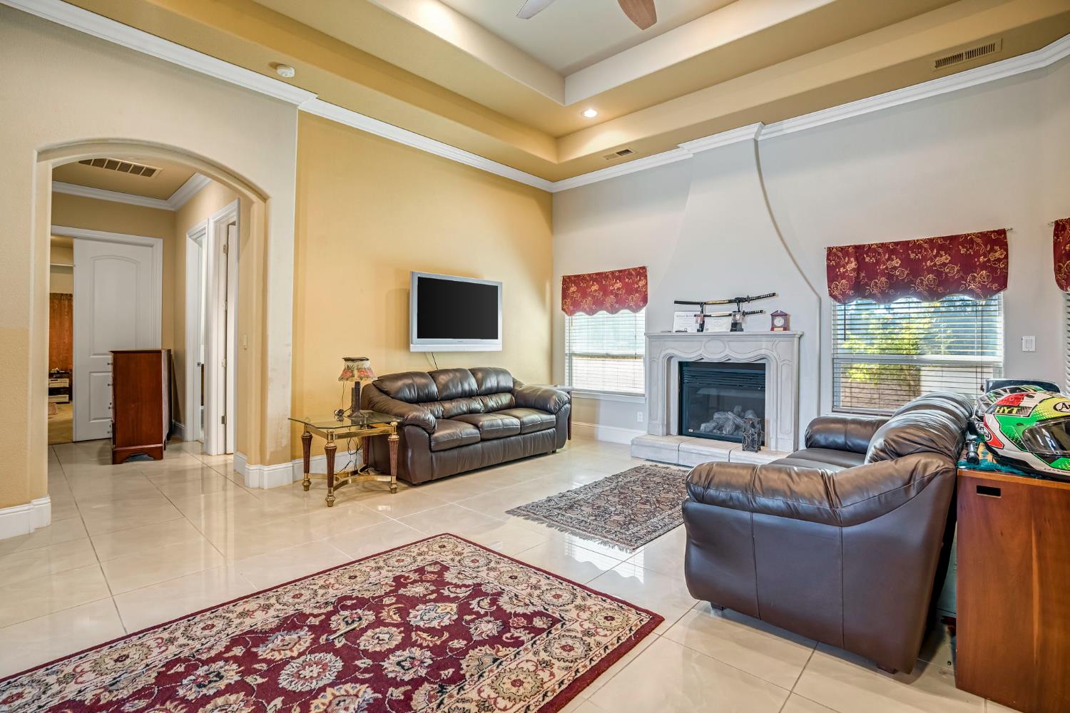 7559 N Antioch Ave, Fresno, CA 93722