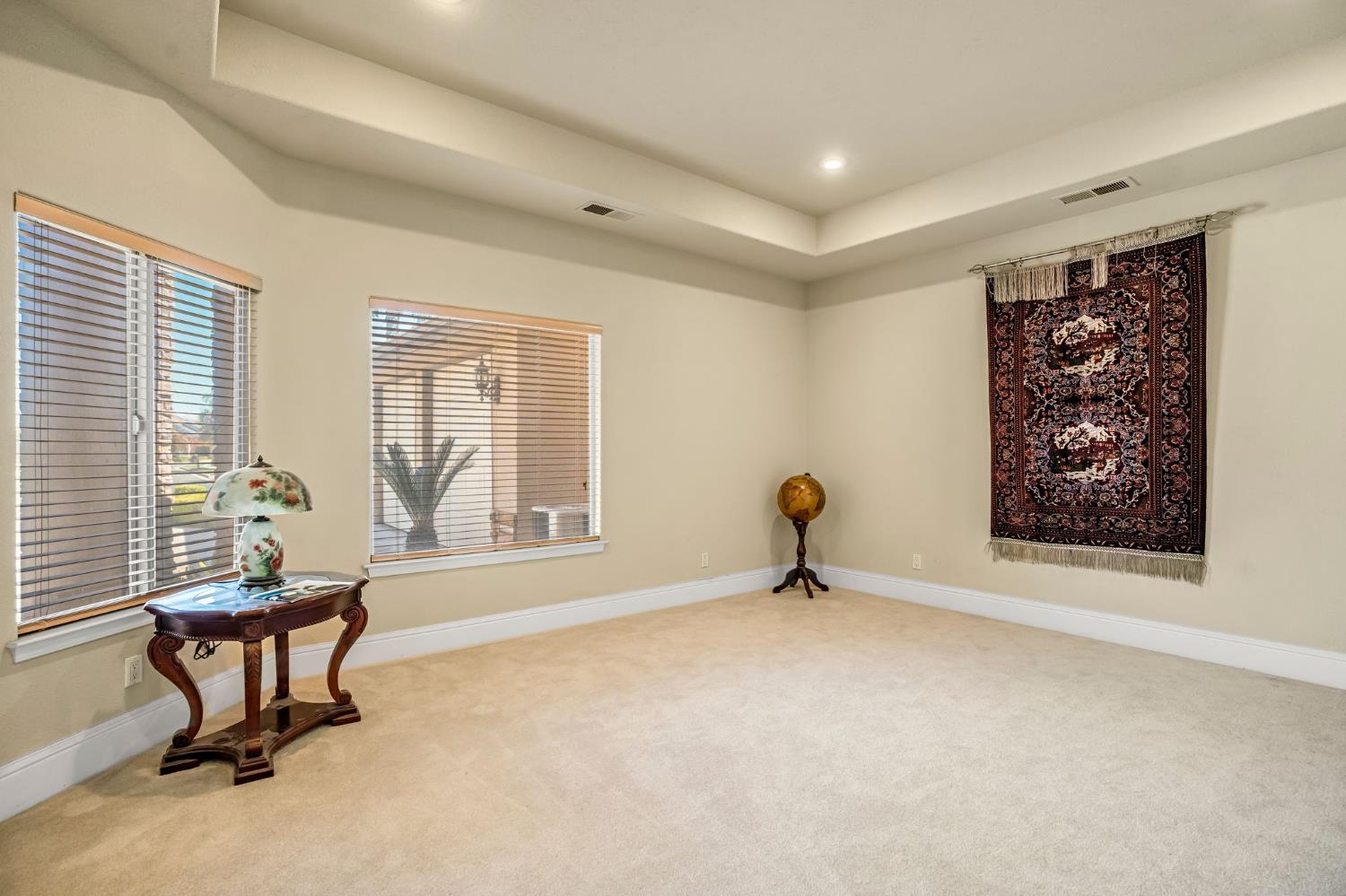 7559 N Antioch Ave, Fresno, CA 93722