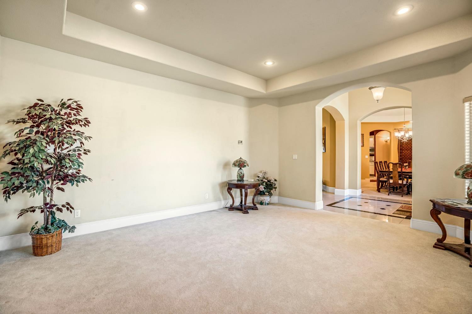 7559 N Antioch Ave, Fresno, CA 93722