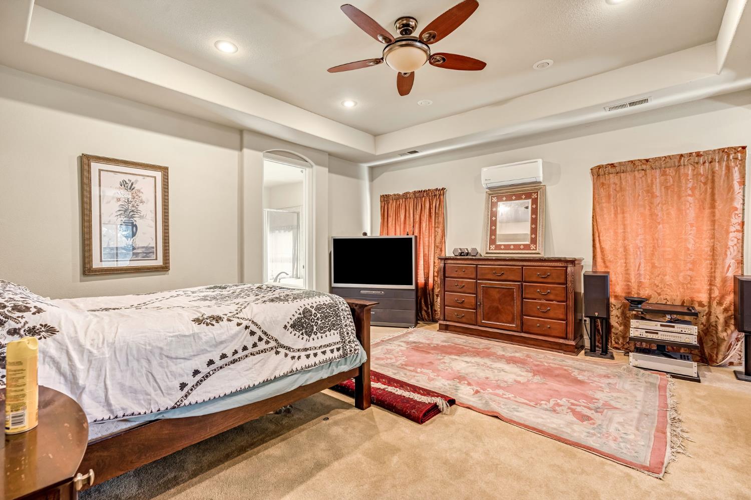 7559 N Antioch Ave, Fresno, CA 93722