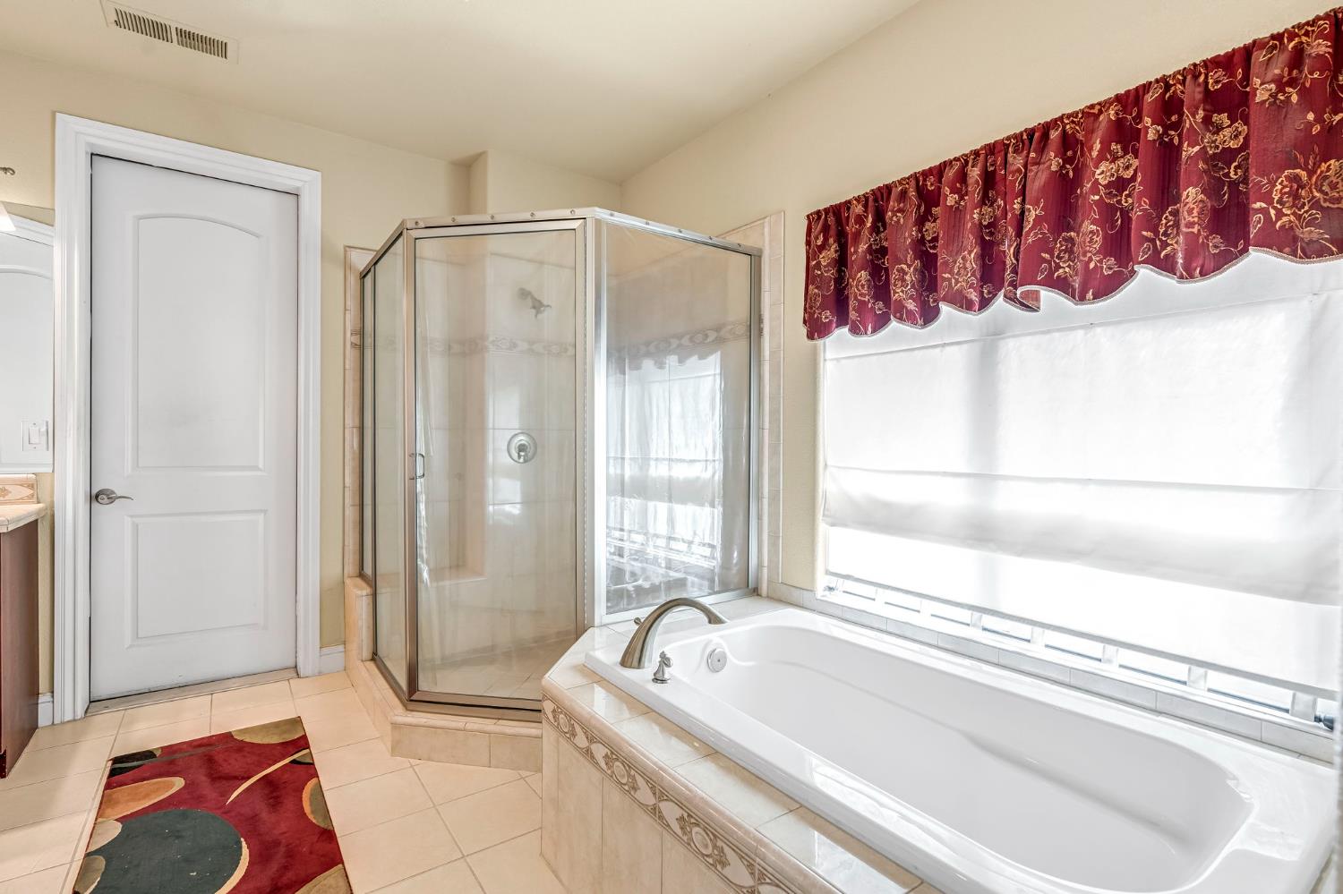 7559 N Antioch Ave, Fresno, CA 93722