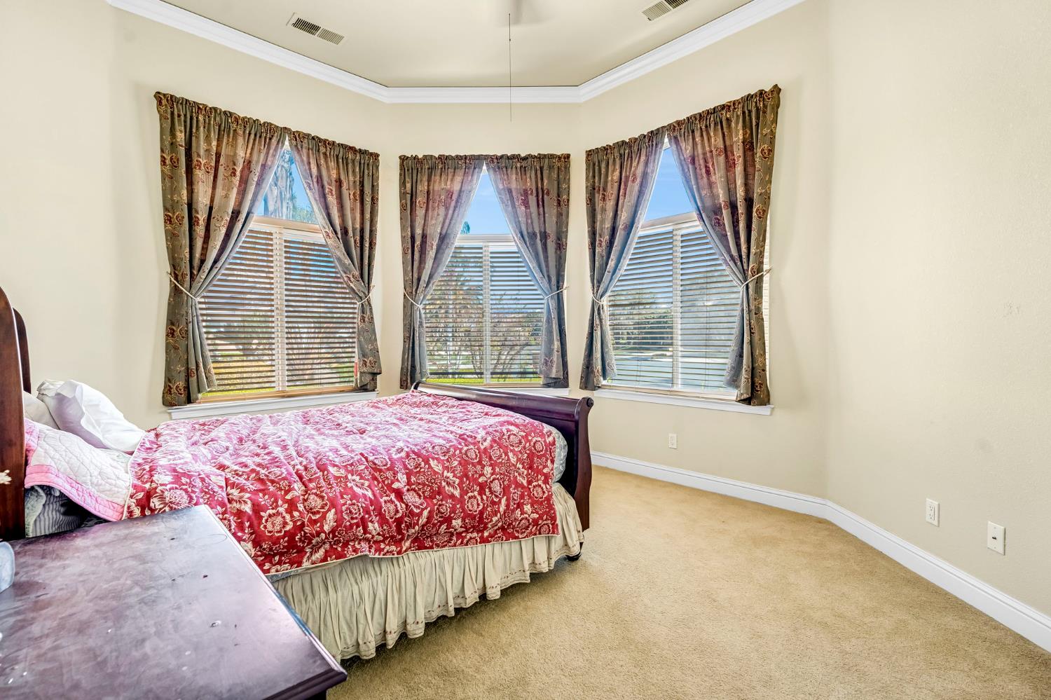 7559 N Antioch Ave, Fresno, CA 93722