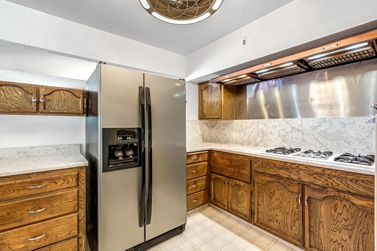 5694 N Winchester Ave, Fresno, CA 93704