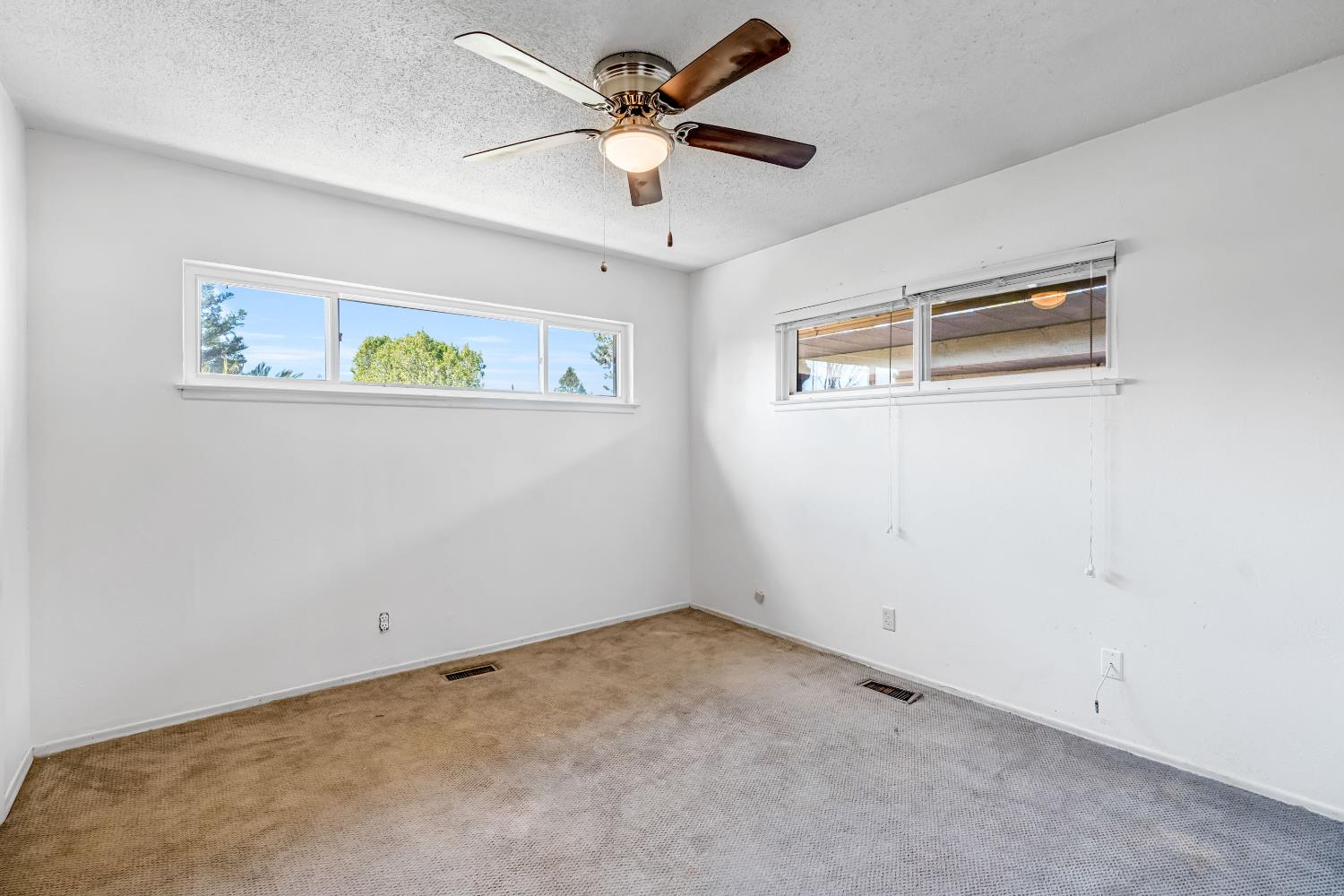 5694 N Winchester Ave, Fresno, CA 93704