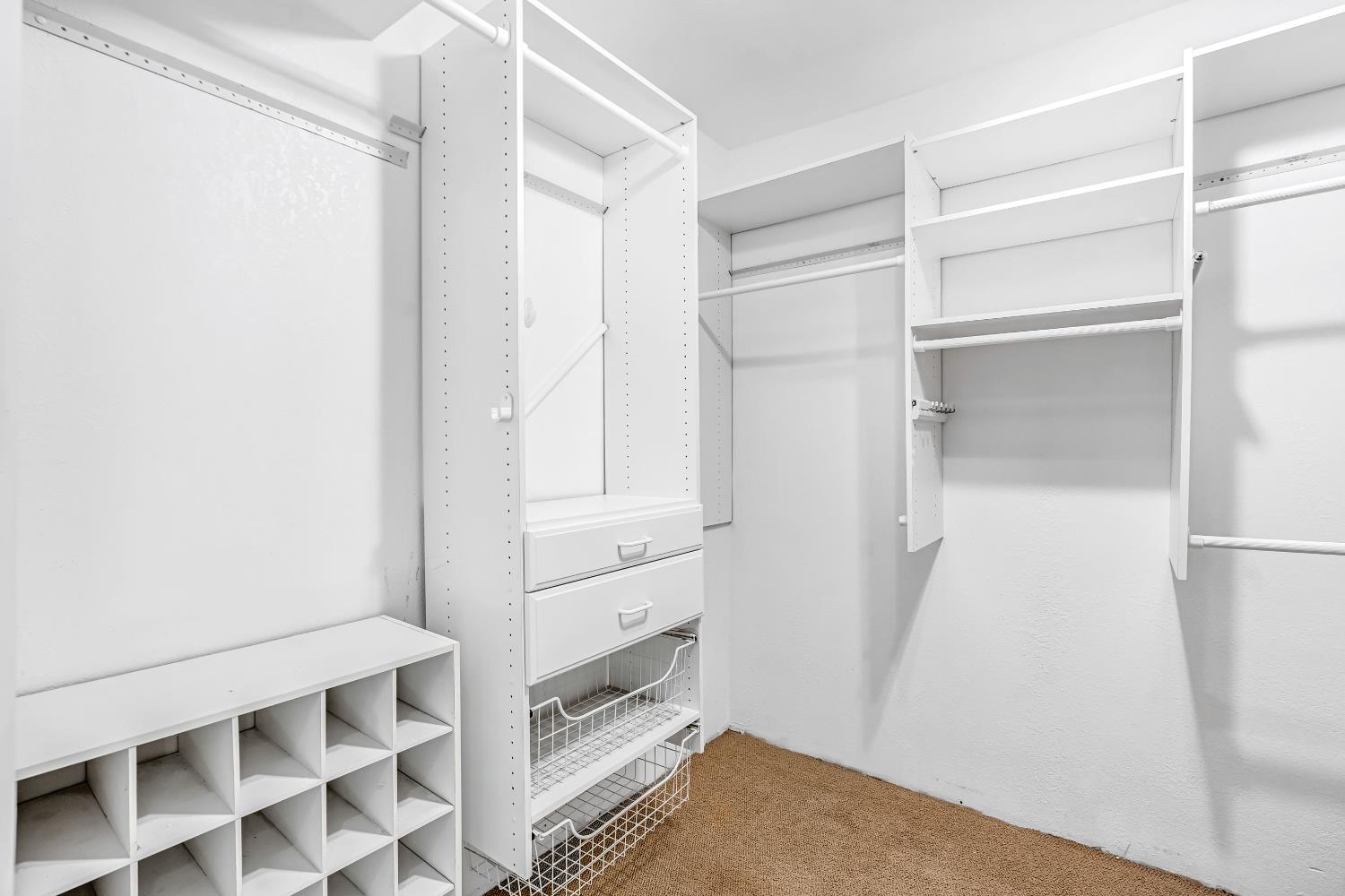 5694 N Winchester Ave, Fresno, CA 93704