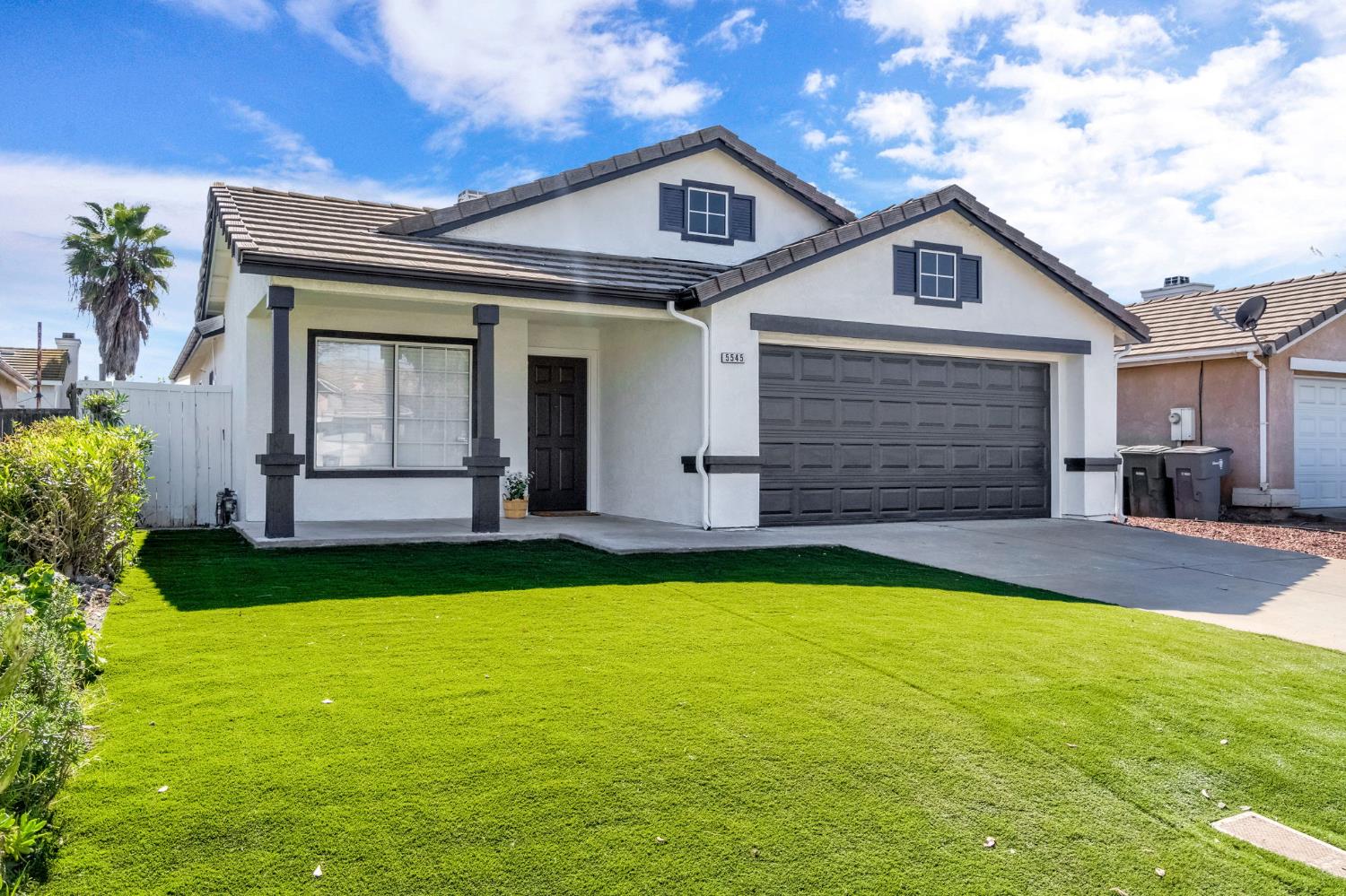 5545 W Norwich Ave, Fresno, CA 93722