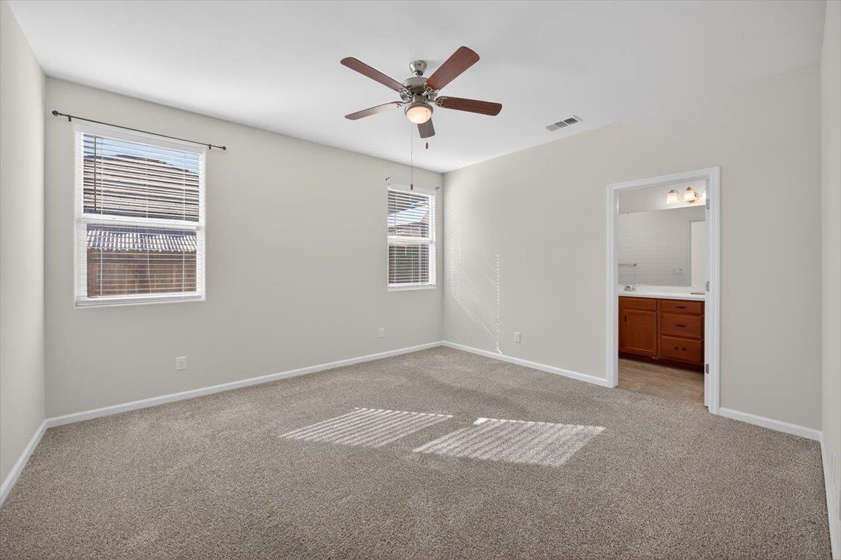 118 Peerless St, Madera, CA 93638