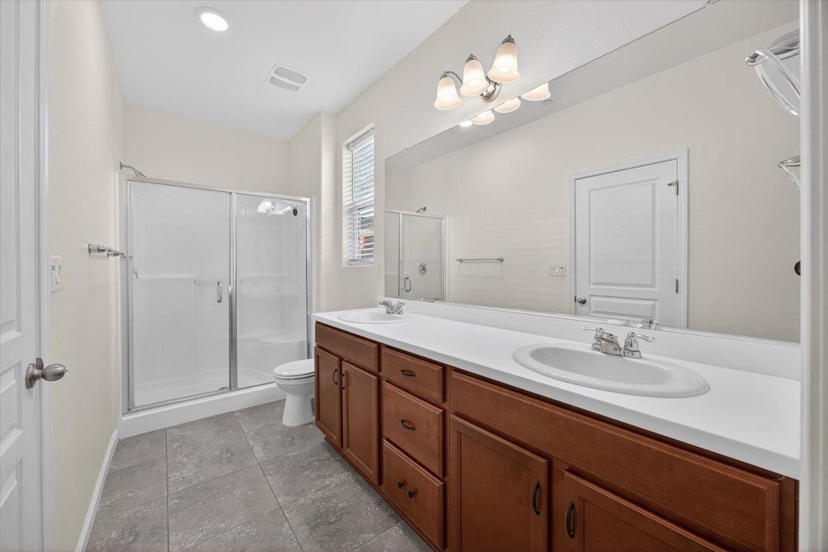 118 Peerless St, Madera, CA 93638