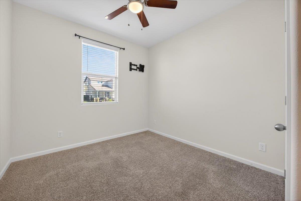 118 Peerless St, Madera, CA 93638