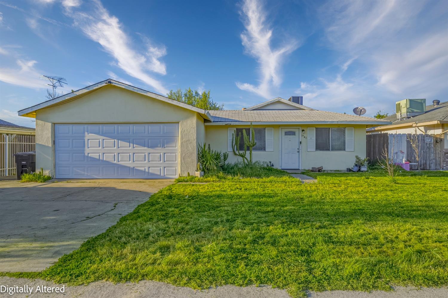 1741 Hickory Ave, Livingston, CA 95334